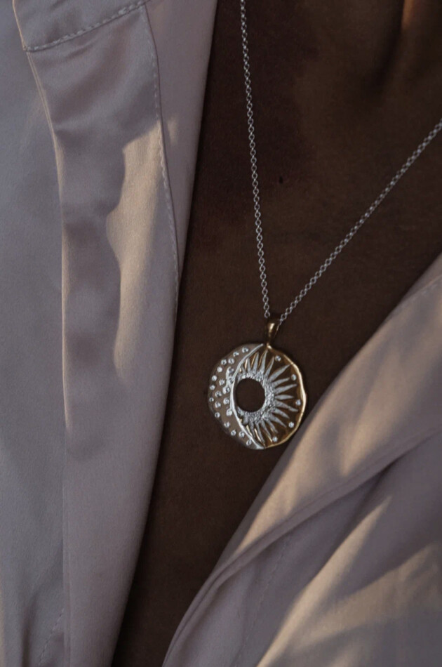 Подвеска "Источник Силы"