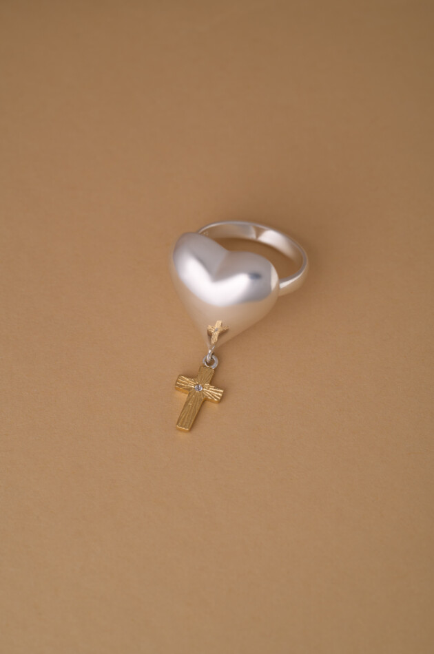 Кольцо "Миром правит любовь"