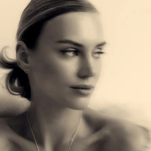 Украшения, которые делают женщину загадкой: аметист и раухтопаз