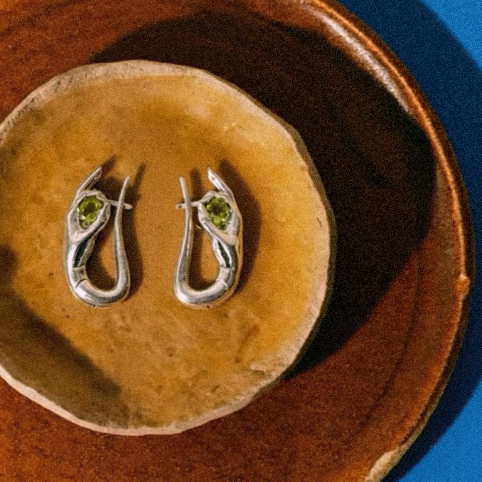 Что такое мудры: значение жестов рук и их влияние на состояние