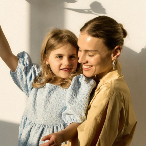 Детские серебряные украшения: когда начинать носить