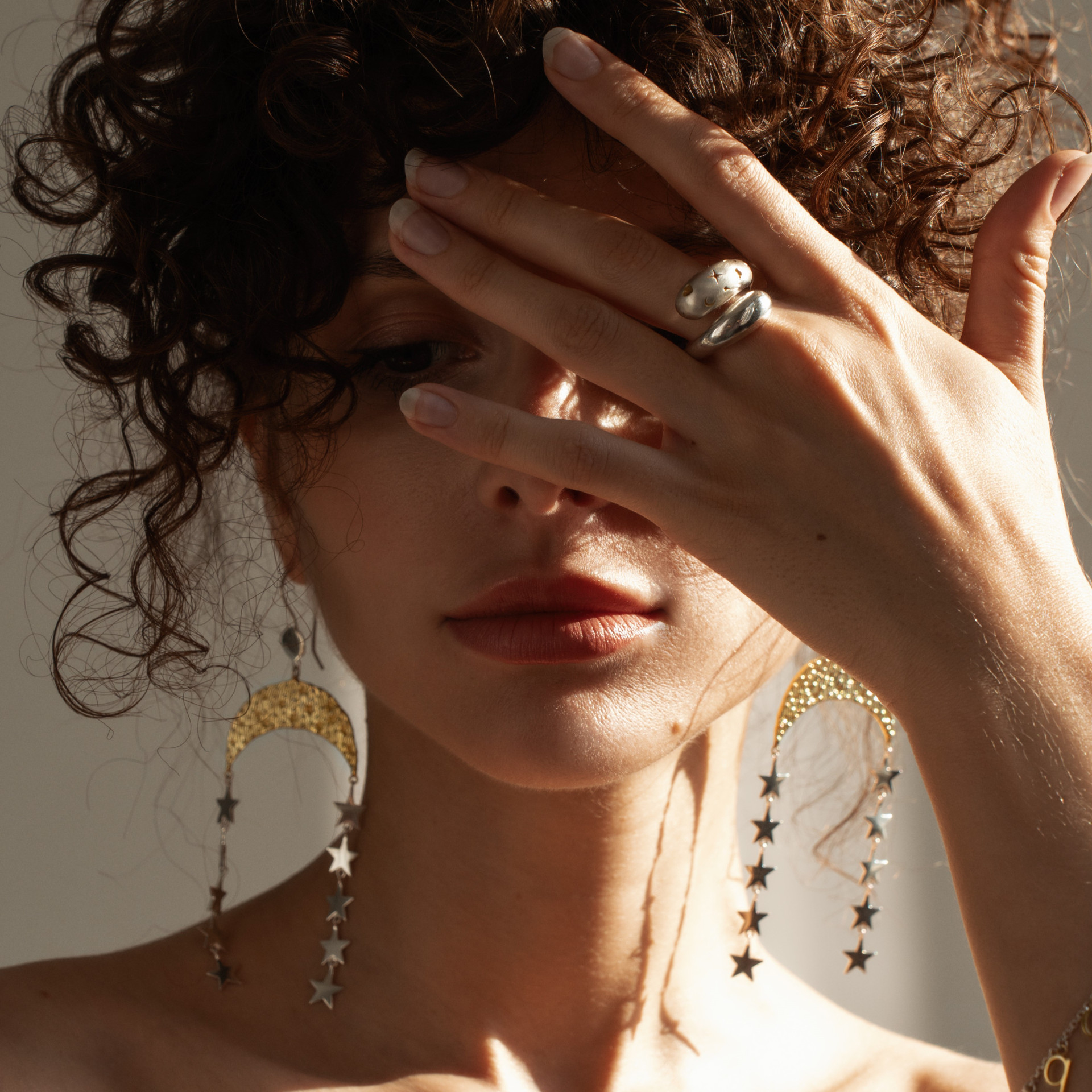 Архетипы женщины в украшениях: воительница, хранительница, муза