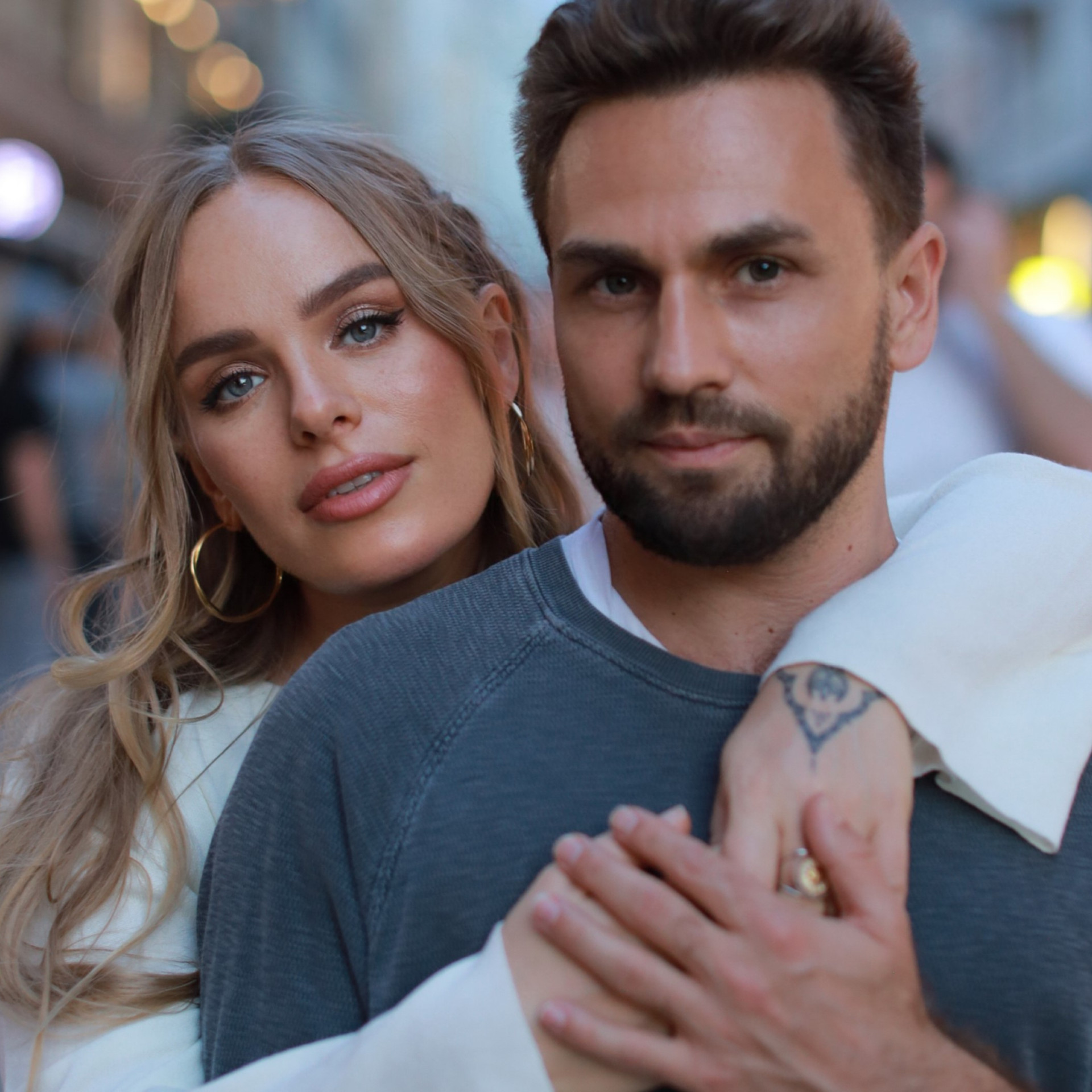 Серебряные кольца — парные талисманы для влюбленных