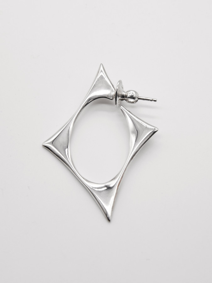 Моносерьга "Божественная искра"