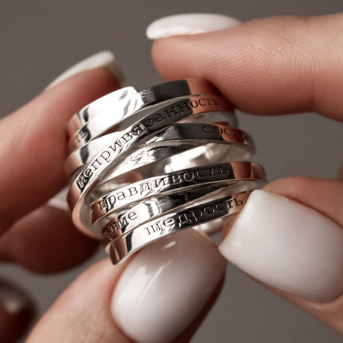 Кольца-амулеты: как серебряные украшения становятся личным талисманом