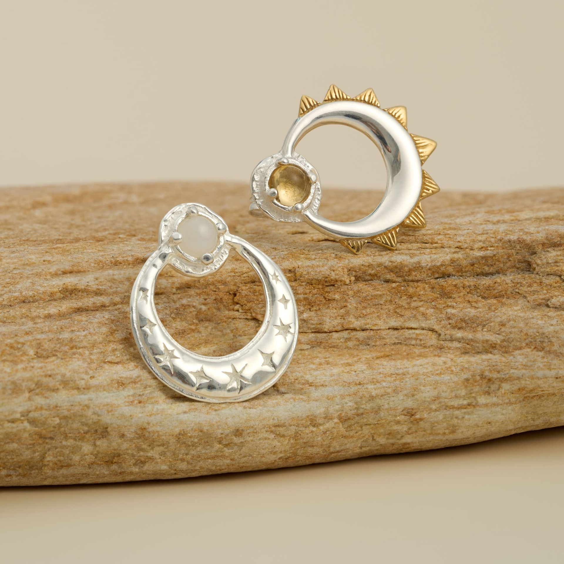 Почему украшения темнеют и что с этим делать?