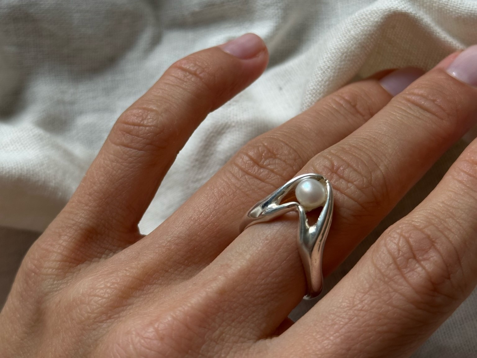 Красота и символизм авторских серебряных украшений Bud in Love