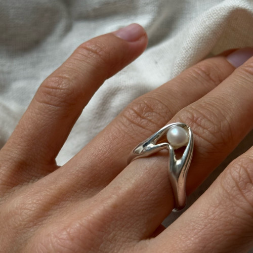 Красота и символизм авторских серебряных украшений Bud in Love