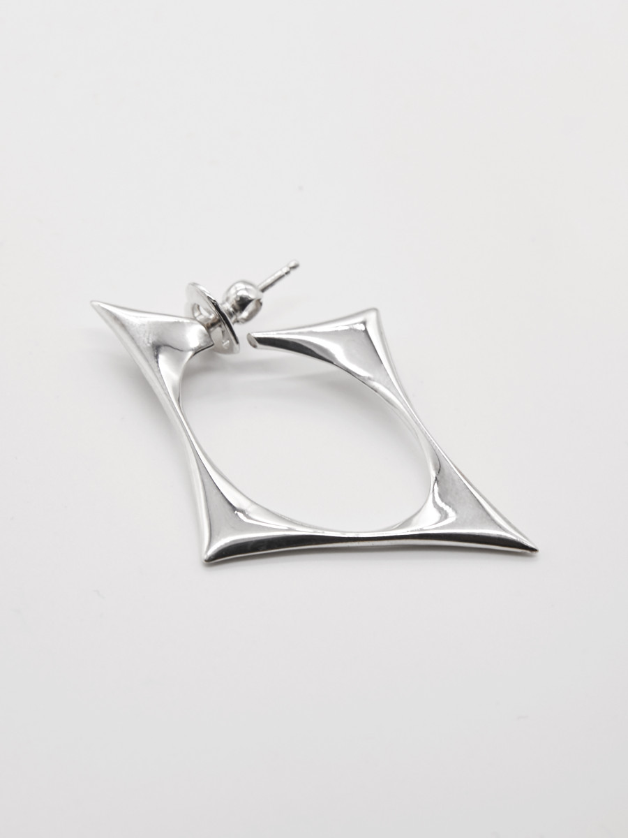 Моносерьга "Божественная искра"