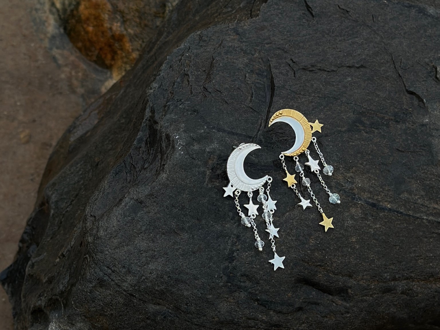 Лунные украшения из серебра: как выбирать и носить по фазам луны