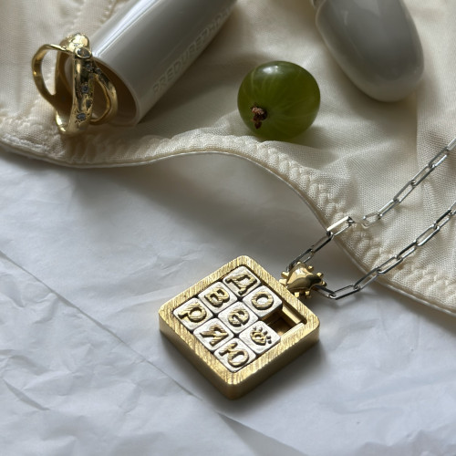 Водолей: нестандартные авторские украшения и камни для вдохновения